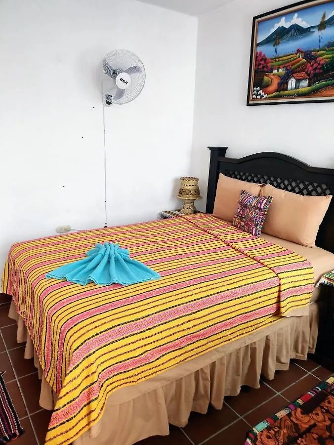 Francisco'S Rest House Hotel Antigua