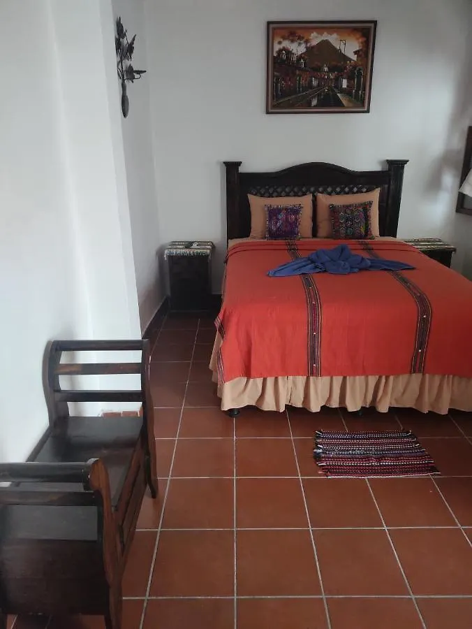 Francisco'S Rest House Hotel Antigua