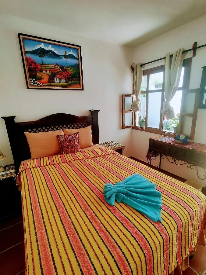 Francisco'S Rest House Hotel Antigua